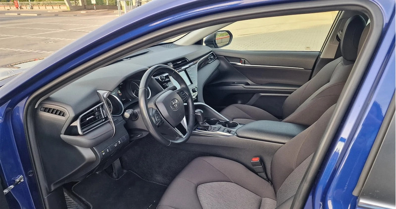 Toyota Camry cena 100400 przebieg: 106800, rok produkcji 2019 z Warszawa małe 352